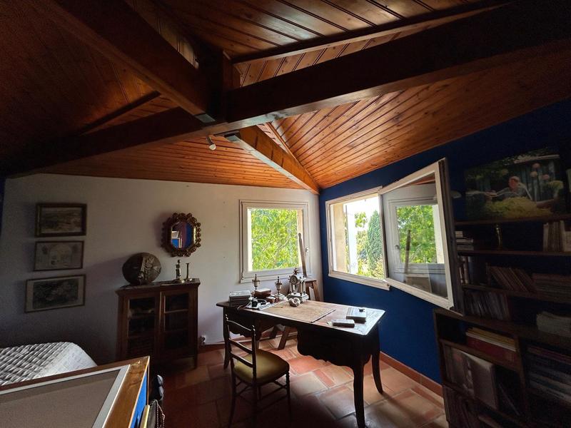 Maison - 182 m² - 10 pièces