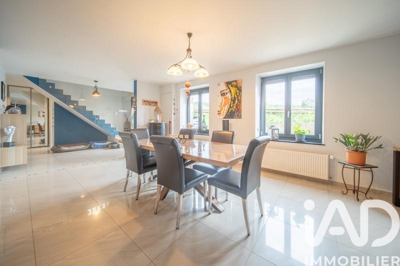 Maison - 181 m² - 8 pièces