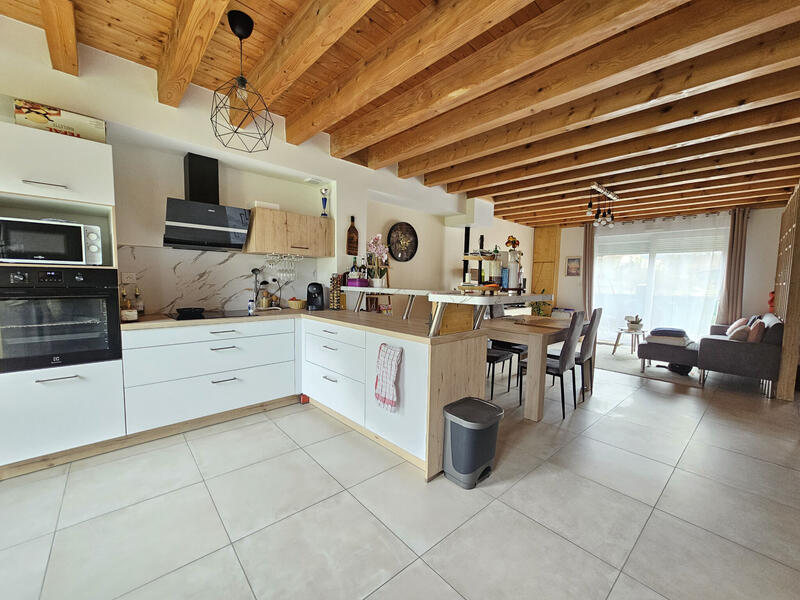 Maison - 80 m² - 3 pièces