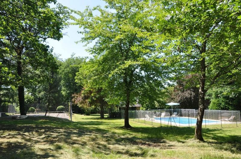 Maison traditionnelle - 260 m² - 8 pièces