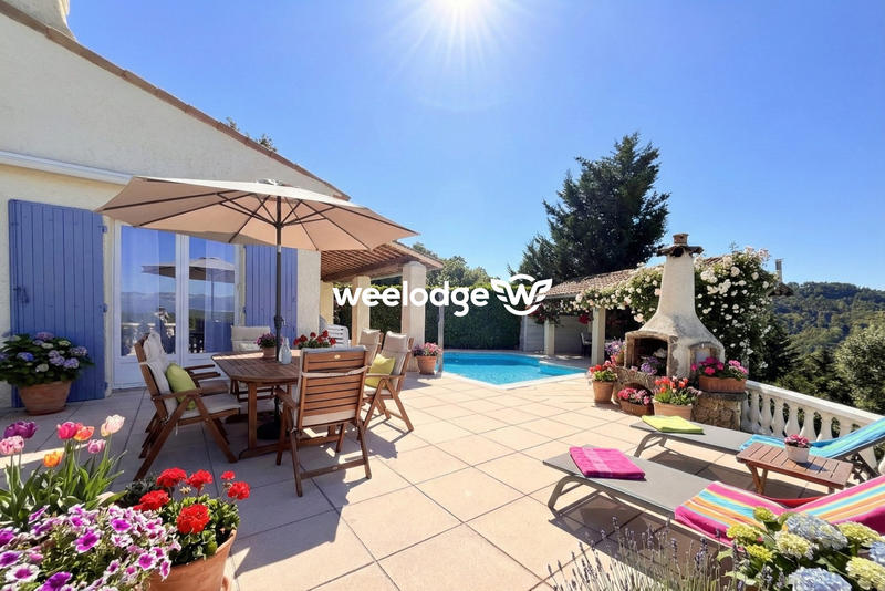 Maison - 168 m² - 7 pièces