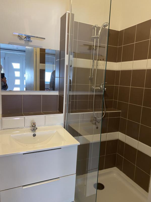 Appartement - 219 m² - 8 pièces