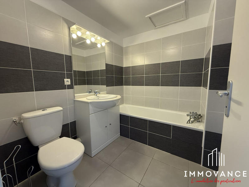 Maison - 92 m² - 5 pièces