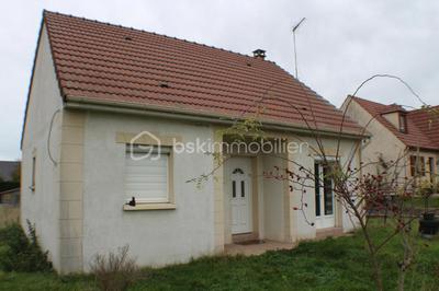 Maison - 93 m² - 5 pièces