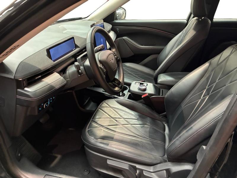 Ford Mustang Mach-E Standard Range 76 kWh 269 ch