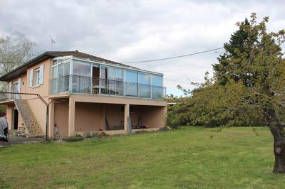 Maison - 95 m² - 3 pièces