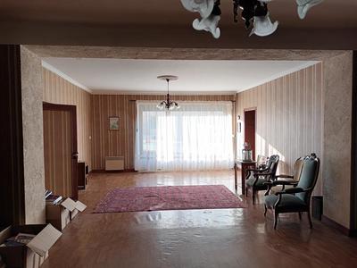 Maison - 175 m² - 6 pièces