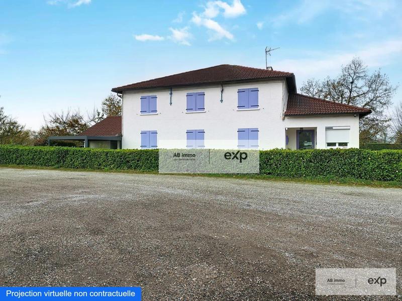 Maison - 250 m² - 13 pièces