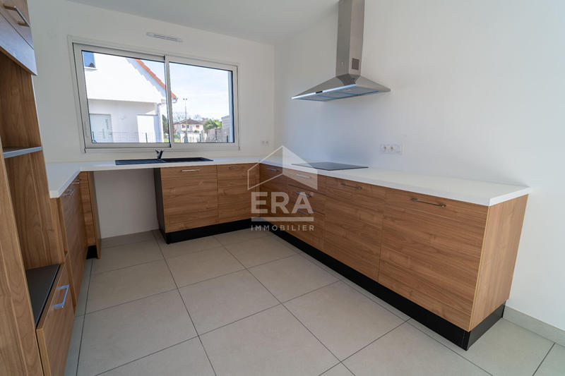 Maison - 98 m² - 4 pièces