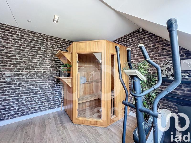 Maison - 256 m² - 9 pièces