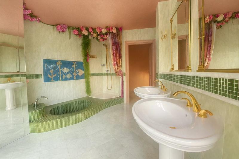 Maison - 290 m² - 6 pièces