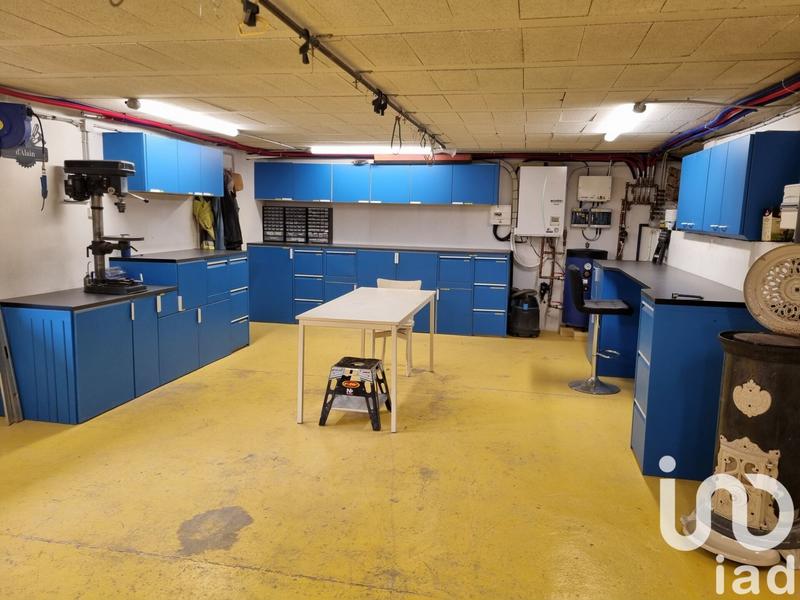 Maison - 237 m² - 7 pièces