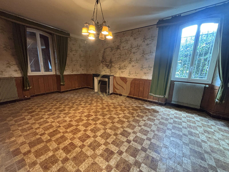 Maison ancienne - 203 m² - 7 pièces