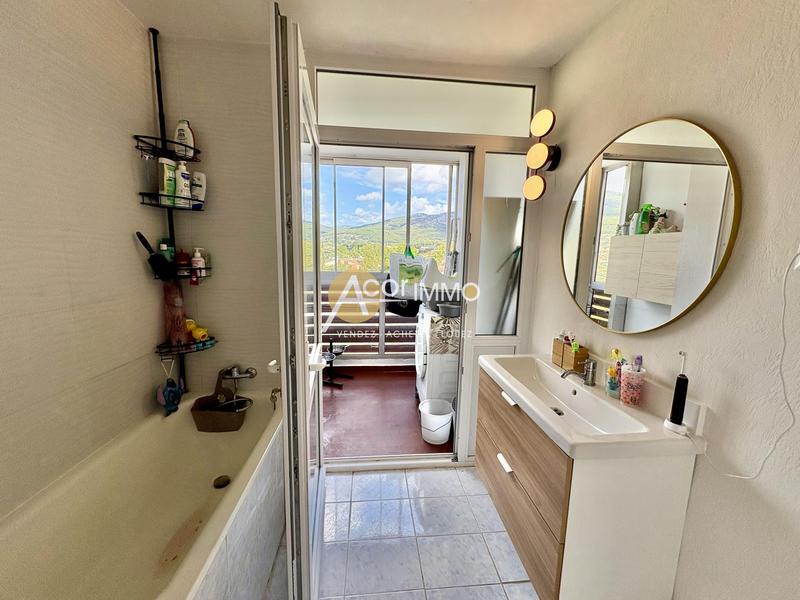 Appartement - 75 m² - 3 pièces