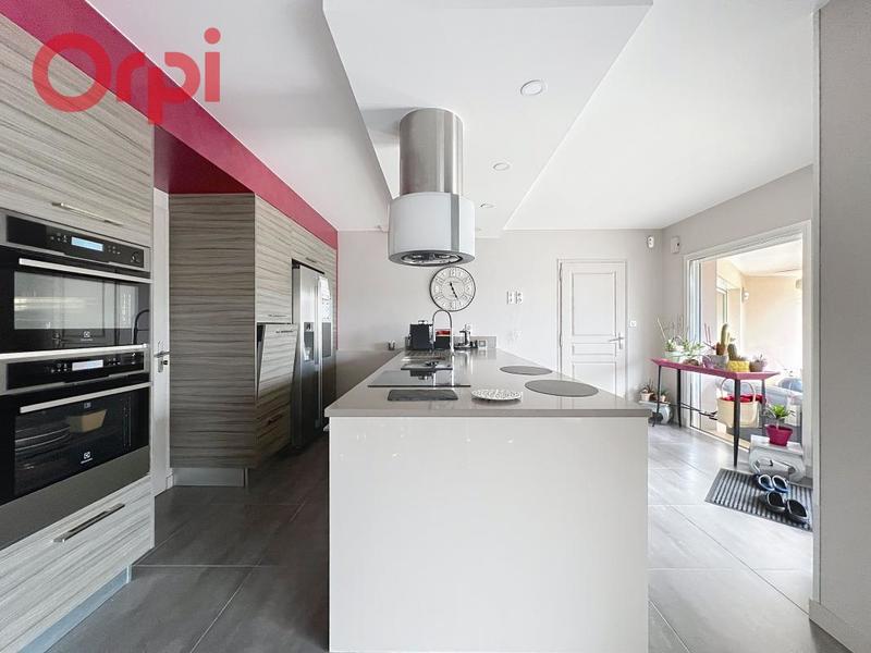 Villa - 225 m² - 5 pièces