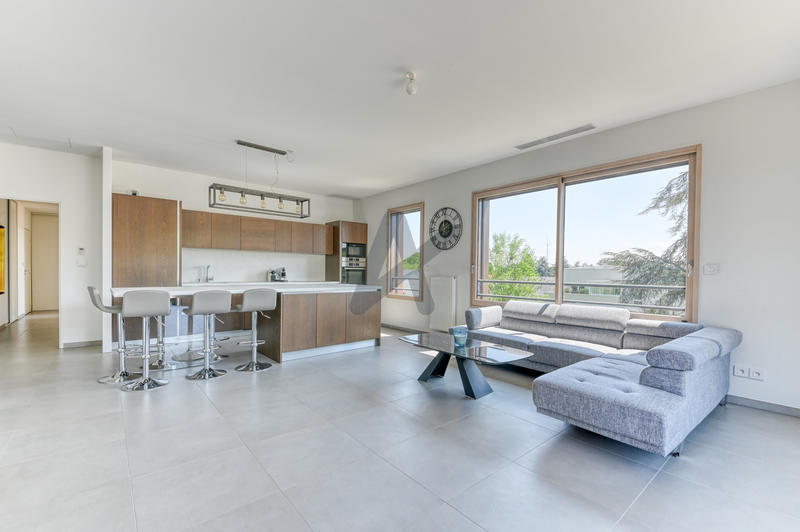 Appartement - 106 m² - 4 pièces