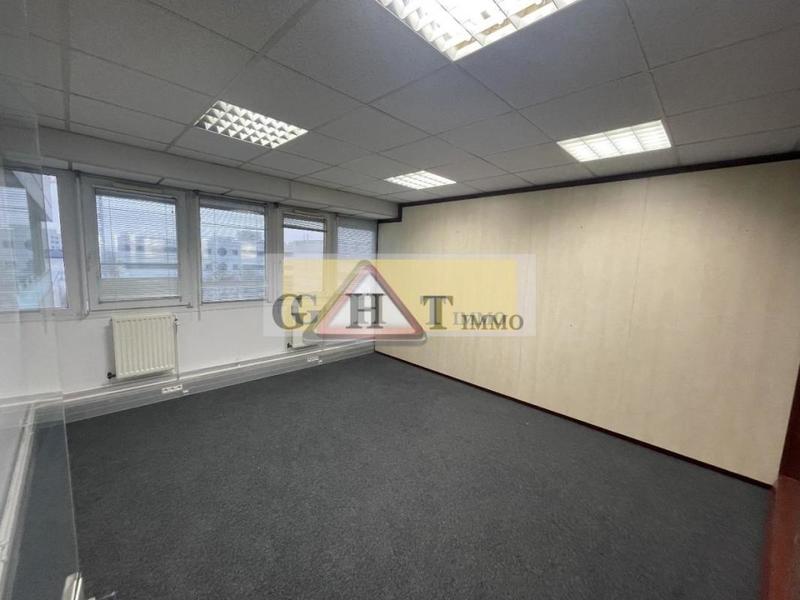 Bureau - 247 m²
