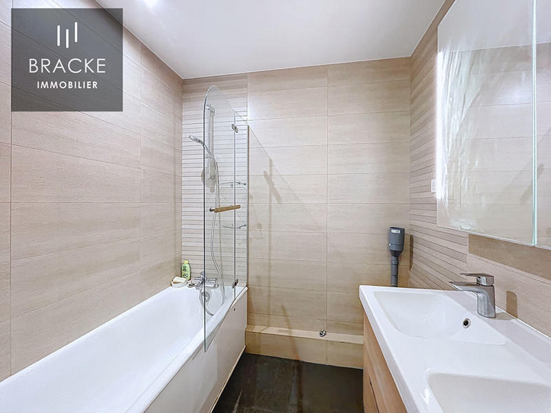 Appartement - 125 m² - 5 pièces