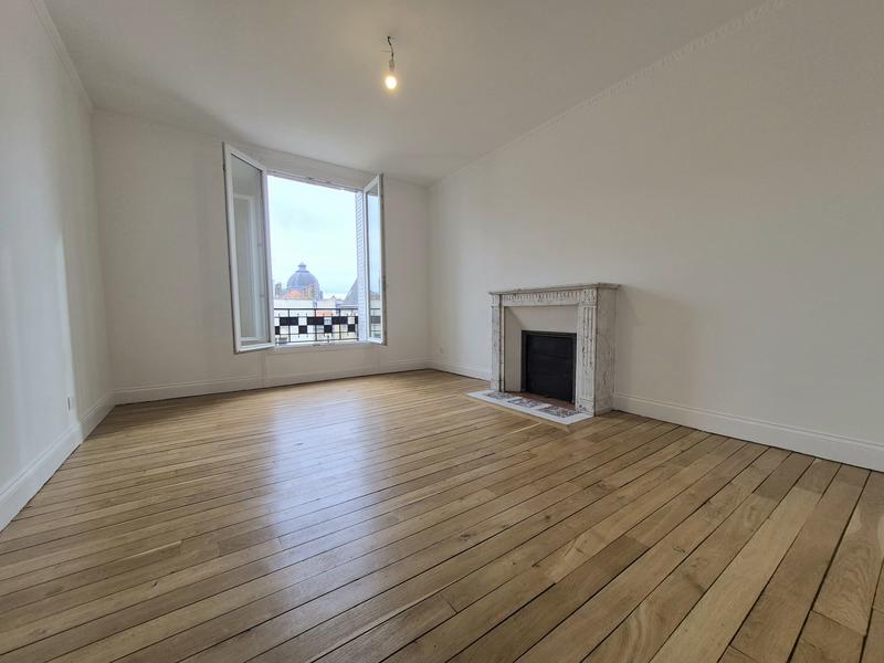 Appartement - 133 m² - 6 pièces