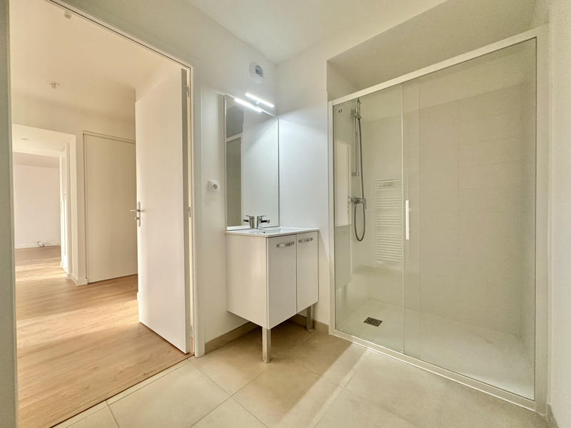 Appartement - 75 m² - 3 pièces