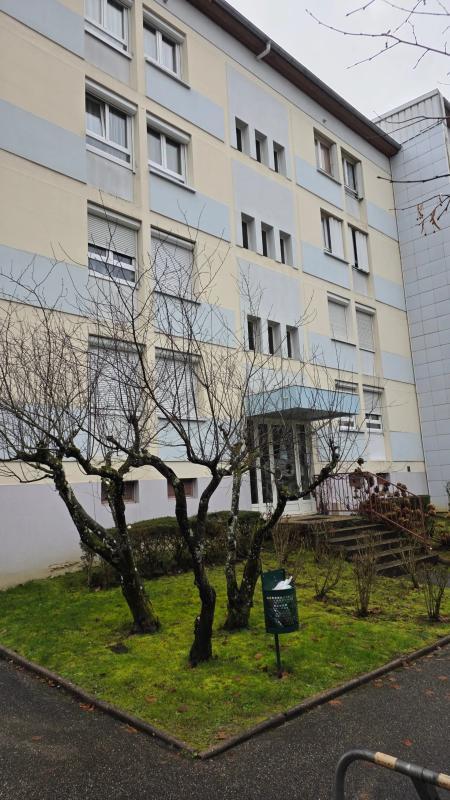 Appartement - 75 m² - 5 pièces