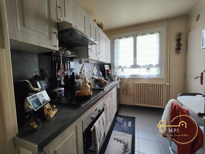 Appartement - 82 m² - 4 pièces