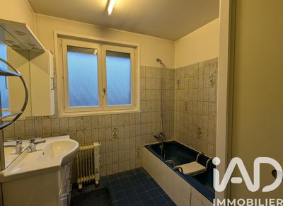 Maison - 143 m² - 6 pièces