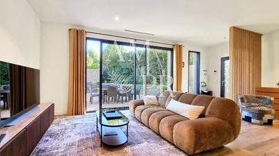 Appartement - 80 m² - 3 pièces