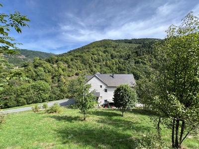 Maison contemporaine - 235 m² - 8 pièces