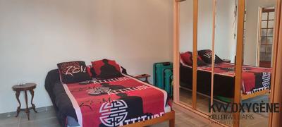 Maison - 260 m² - 8 pièces