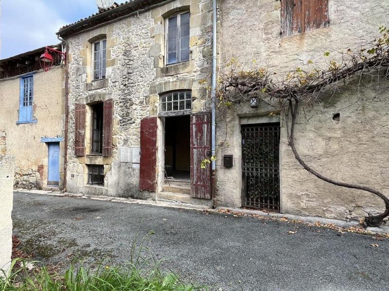 Maison de village - 200 m² - 5 pièces