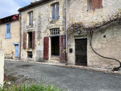 Maison de village - 200 m² - 5 pièces