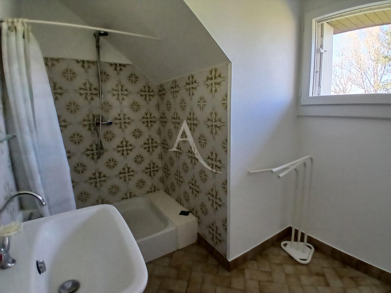 Maison - 147 m² - 7 pièces