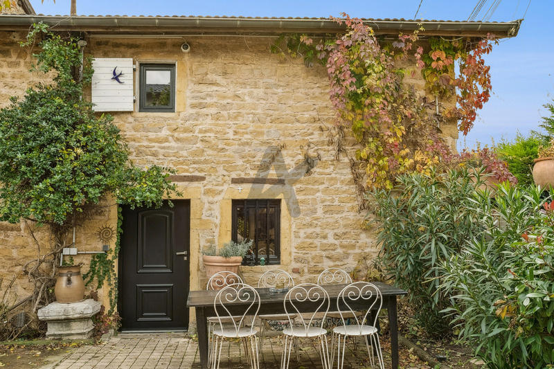 Maison - 158 m² - 7 pièces