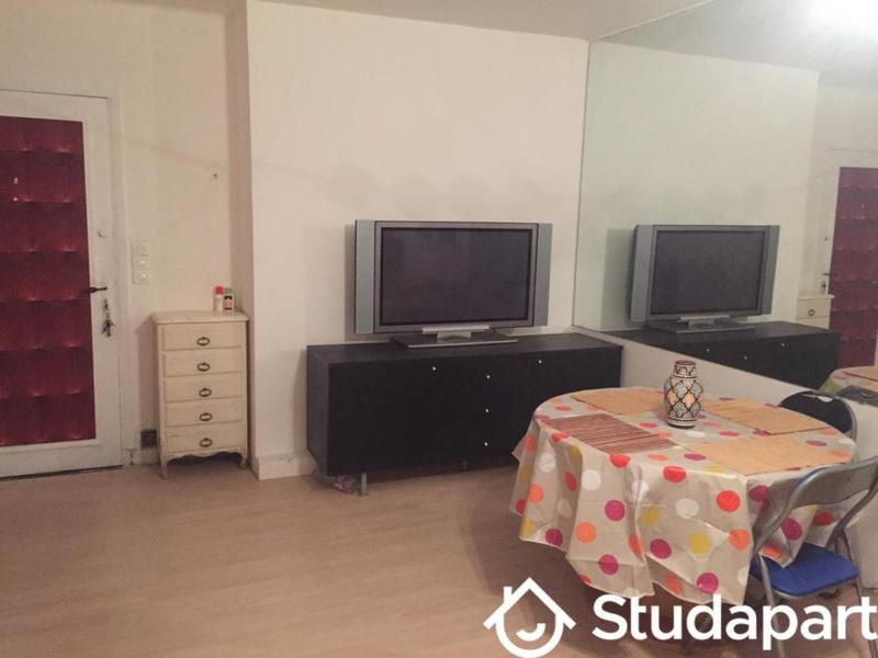 Chambre - 13 m² - 1 pièce