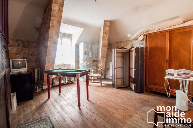 Maison - 230 m² - 10 pièces