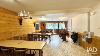 Local commercial - 1 235 m²