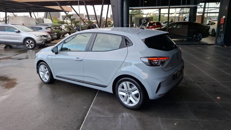 Renault Clio V Evolution E-Tech full hybrid 145