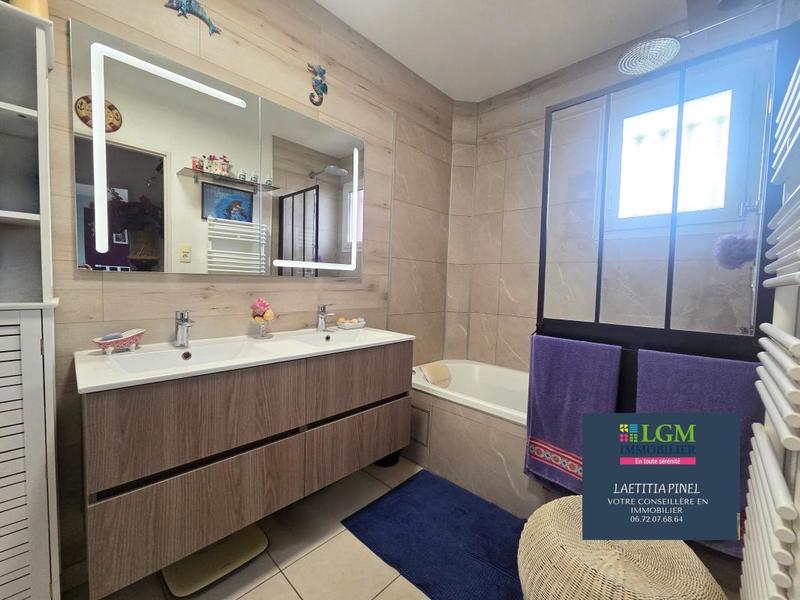 Maison - 97 m² - 4 pièces