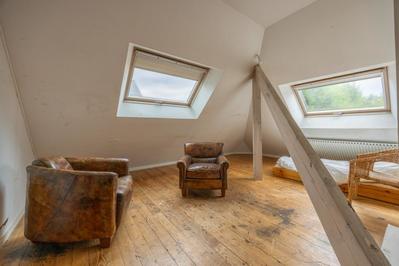 Maison - 227 m² - 10 pièces