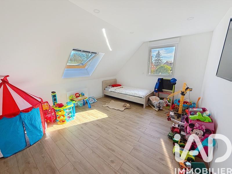 Maison - 255 m² - 7 pièces