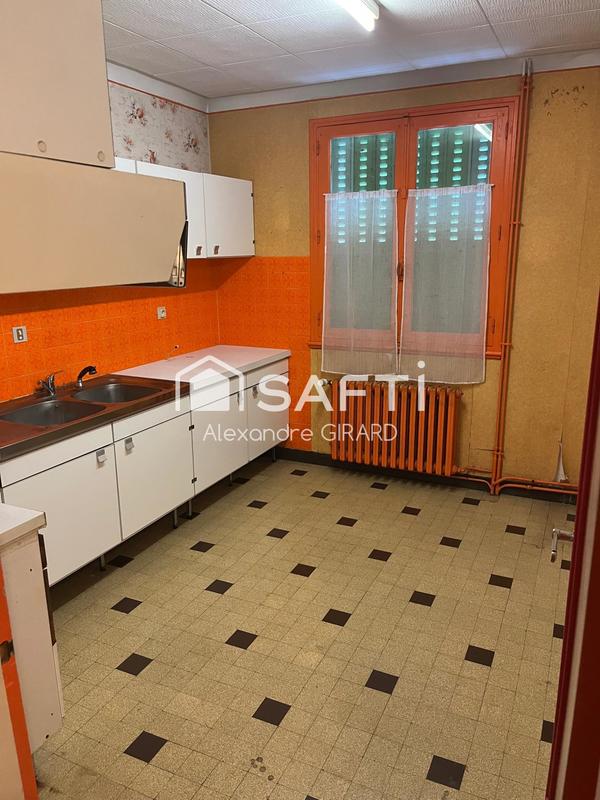 Maison - 107 m² - 6 pièces