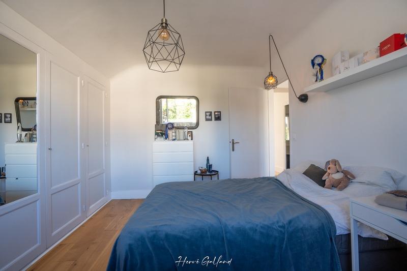 Maison - 135 m² - 6 pièces