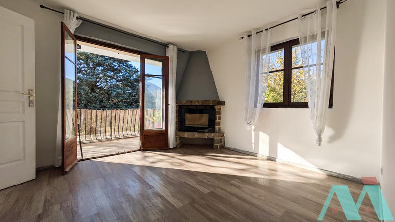 Maison - 100 m² - 3 pièces