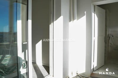 Chambre - 9 m² - 7 pièces