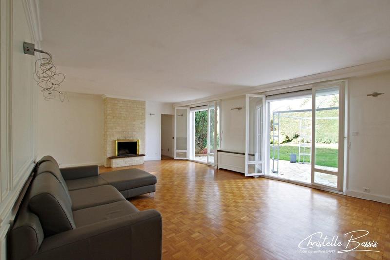 Maison - 170 m² - 6 pièces