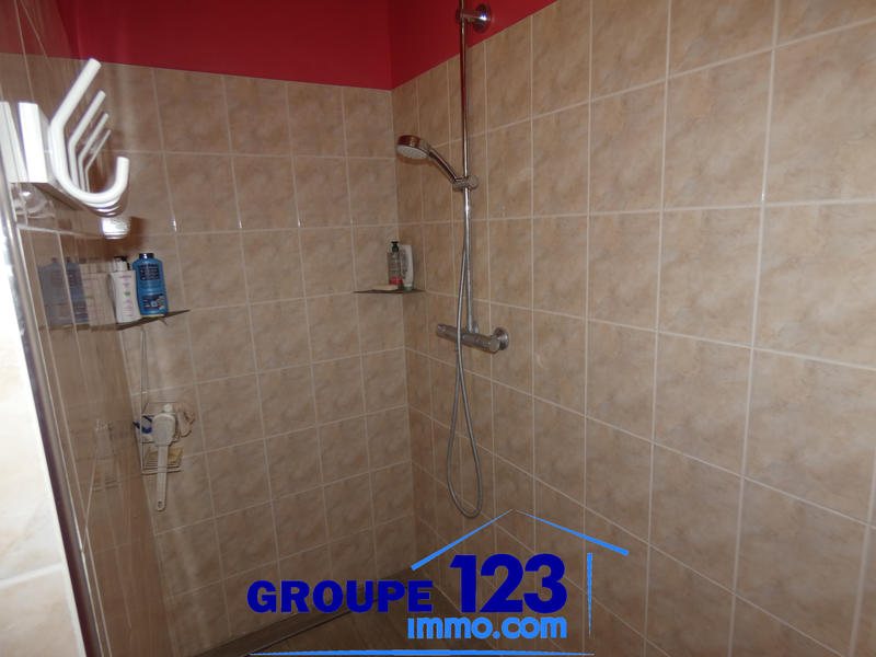 Maison - 202 m² - 5 pièces
