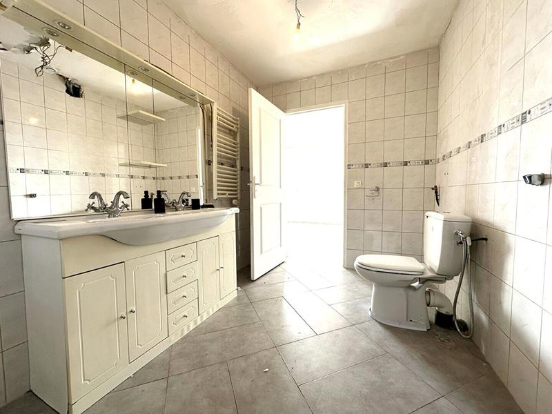 Maison - 141 m² - 5 pièces