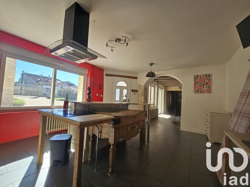 Maison - 210 m² - 6 pièces