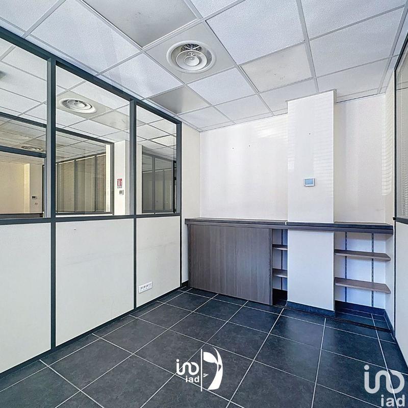 Local commercial - 311 m²